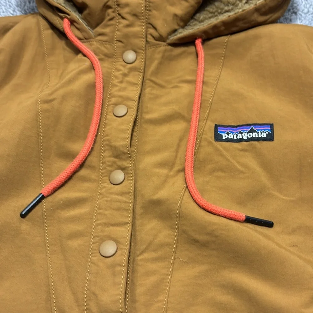 Patagonia Shell - Picture 2 of 6